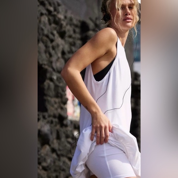 NWT FREE PEOPLE HOT SHOT BUBBLE SET WHITE - Picture 3 of 4